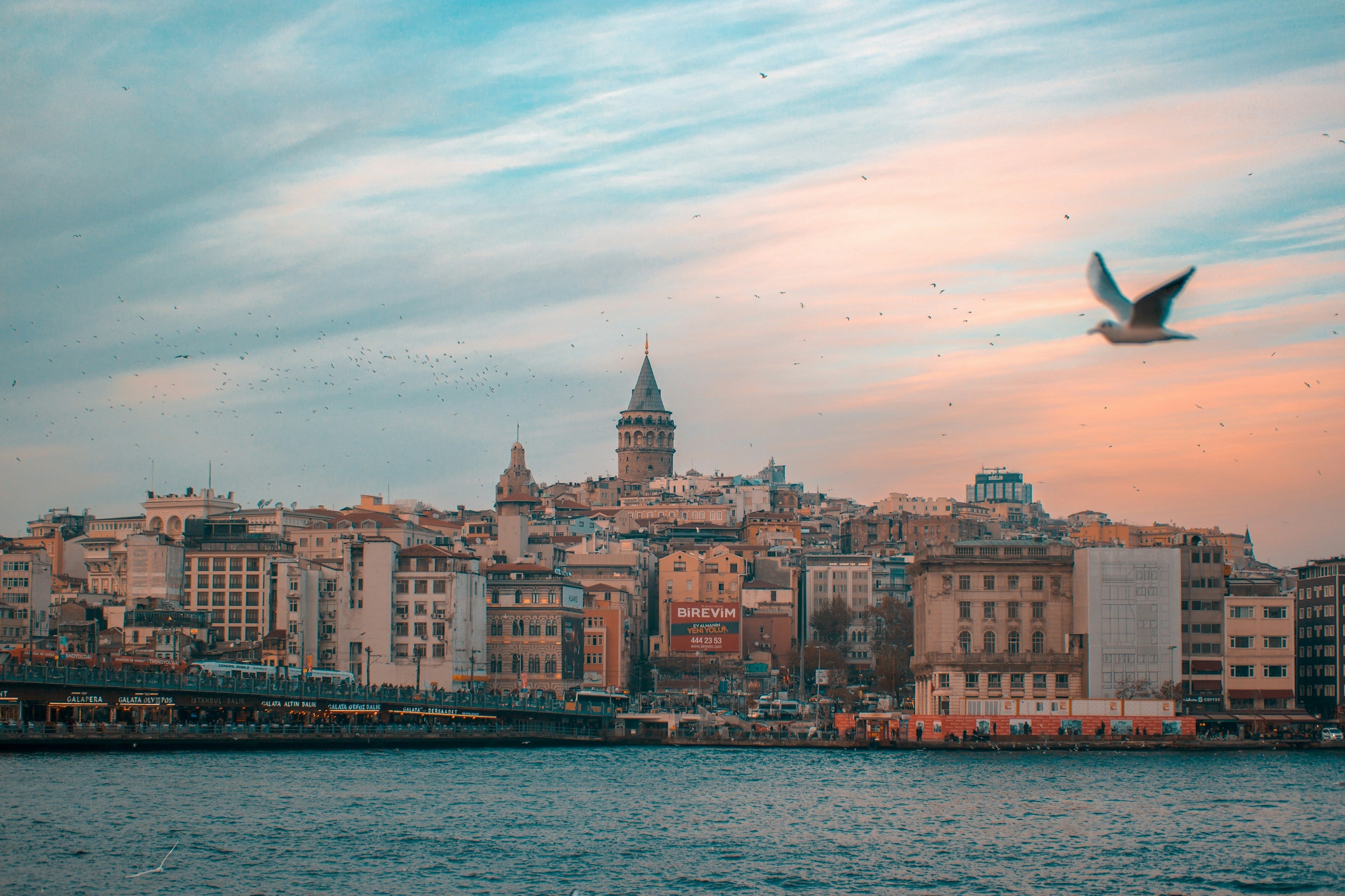 Denizden Galata Kulesi ve Karaköy